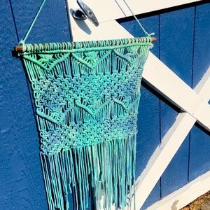 Tie dye macrame